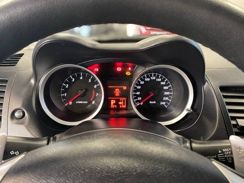 Imagem 13 de 14 de Mitsubishi Lancer 2.0 16v Gasolina 4p Automático
