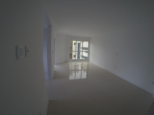 Imagem 2 de 15 de Apartamento Em Meia Praia- Itapema - 3513