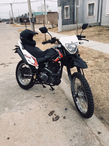 Imagen 1 de 4 de Motomel Skua 2021