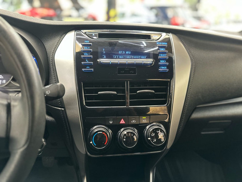 Toyota Yaris 1.3 16V FLEX XL LIVE MANUAL