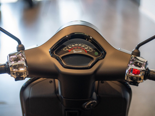 Vespa Gts 300 Hpe Super Sport Negra Mate Abs Led Motoplex