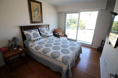 Carrasco Alquiler Apartamento 3 Dormitorios Parrillero Piscina