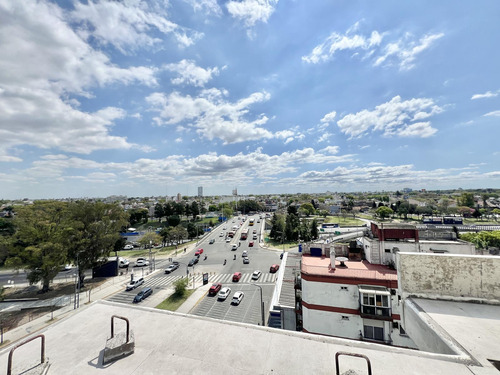 Oficina En Alquiler Plantas Abiertas Con Vista Al Parque Sarmiento