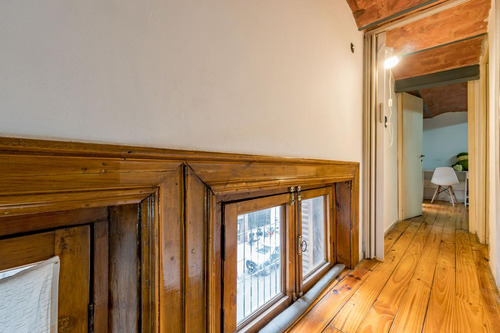 Venta/permuta - Casa Planta Alta, 4 Dormitorios - Centro, Rosario.