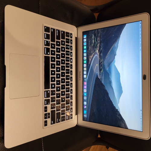 Apple Macbook Air 2017 13p  Core I5 128gb 8gb Ram Como Nueva