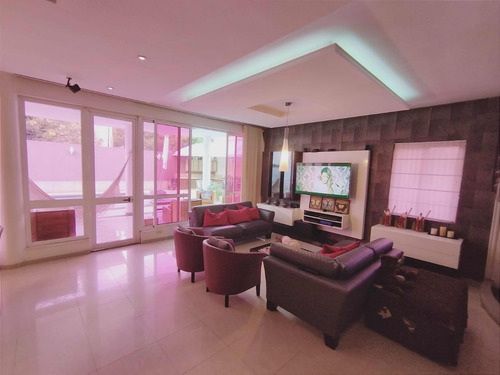 Casa En Venta En La Viña Calle Privada (ac)