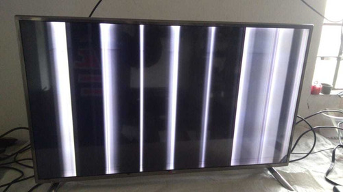 Imagem 3 de 6 de Tv LG Lb6500 42' Para Retirada De Peças