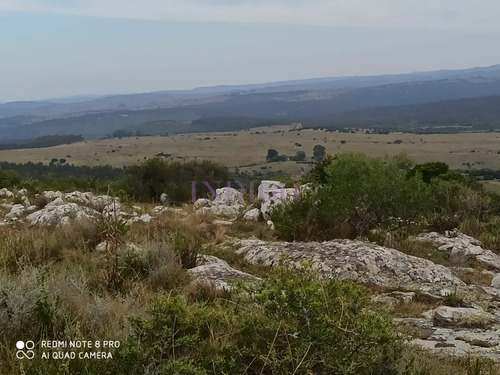 Chacra En Zona De Las Cañas, Buenas Vistas Con Tajamar Y Arroyos!