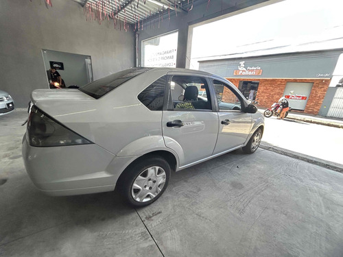 Ford Fiesta 1.6 MPI CLASS SEDAN 8V FLEX 4P MANUAL