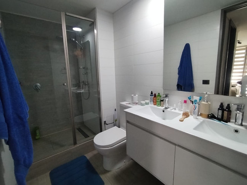 Vive En Amplio Y Semi Nuevo Depto. En Ñuñoa En Venta Uf 7900