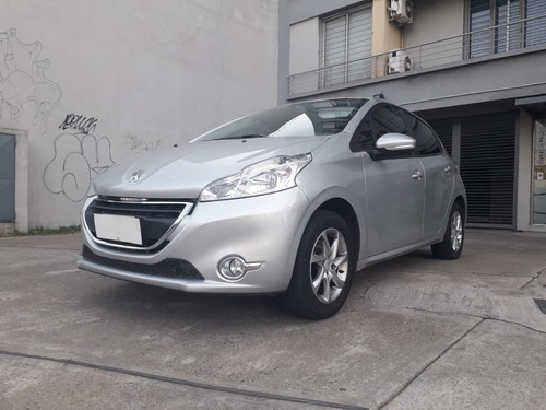 Peugeot 208 Allure Touchscreen
