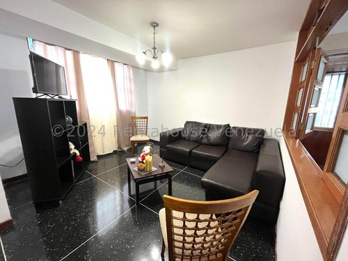 Excelente Apartamento. 25-11596