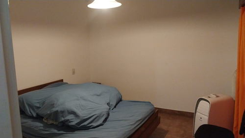 Casa De 3 Ambientes Con Galpon