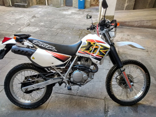 Imagem 3 de 3 de Honda Xr 200 R