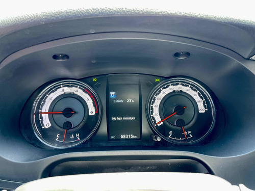 Imagen 6 de 8 de Toyota Hilux 2020 2.8 Cd Srx 177cv 4x4 At