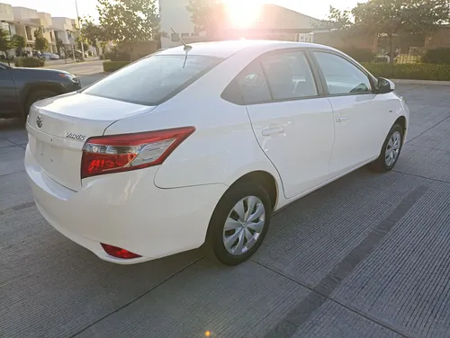 Toyota Yaris 1.5 Core Sedan Mt