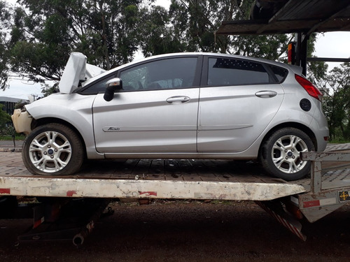 Sucata Ford Fiesta 1.6 Se 2014 Para Venda De Peças