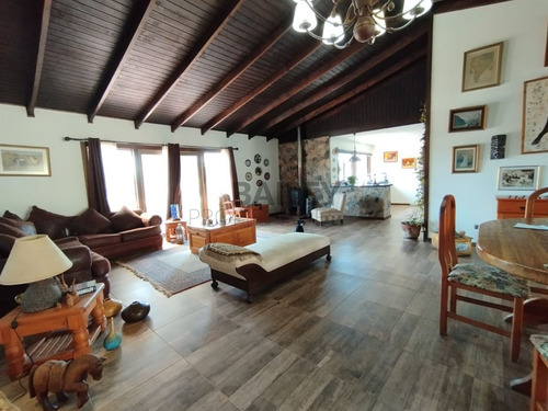 Venta Parcela, 5 Dormitorios. Mas Cabaña De 60 Mt2 Limache