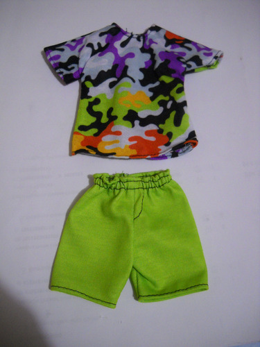 Ropa Para Barbie/ken-playera Multicolor Camuflaje/short Verd (Usado)