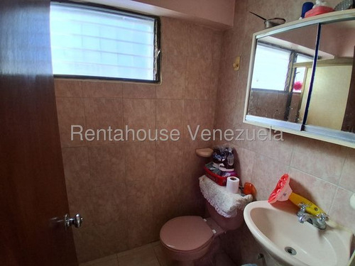 Yoselin Cabesas Vende Apartamento En Cabudare 25-22034 Yc