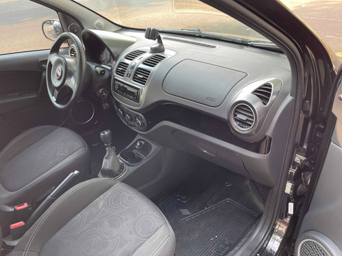Imagem 7 de 10 de Fiat Grand Siena 1.4 Mpi Attractive 8v Flex 4p Manual