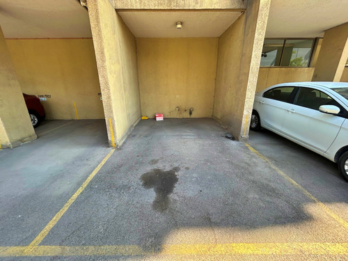 Piso 7 Dp. 2 Dorm 2 Baños 1 Box 1 Bodega José Domingo Cañas