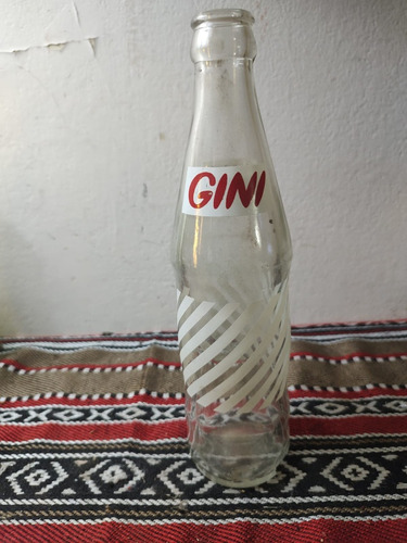 Botella Gini Tamaño Bar