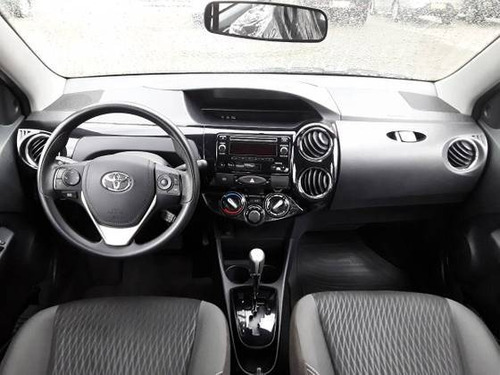 Imagem 3 de 9 de Toyota Etios 1.5 X Plus Sedan 16v Flex 4p Automático