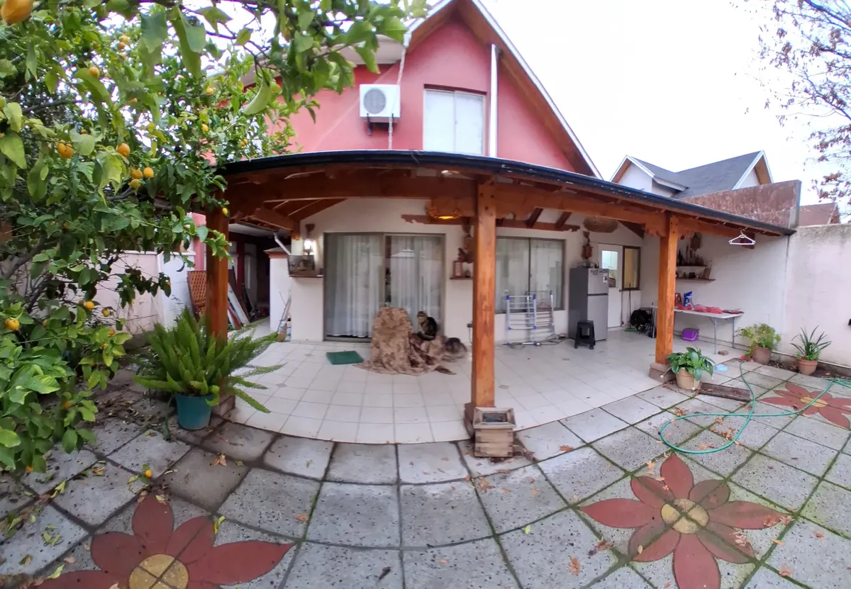 Imagen 3 de 10 de ¡ Gran Oportunidad! Casa 5 Dormitorios, En Alto Lo Castillo