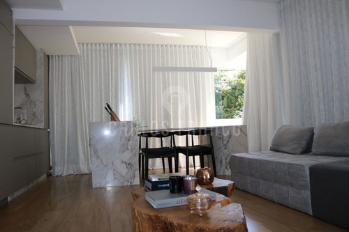 Imagem 1 de 14 de Apartamento Recém Reformado Por Arquiteto Renomeado - Cf68069