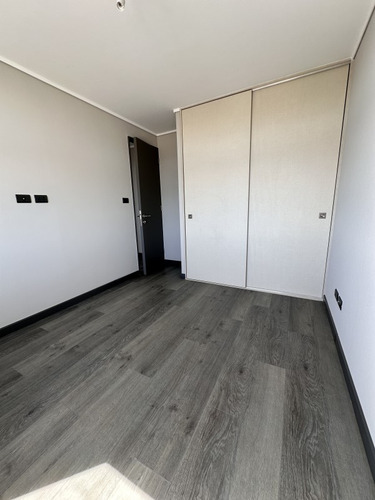 Arriendo Nuevo Metro Macul, 2 Dorm. Bodega. Estacionamiento.