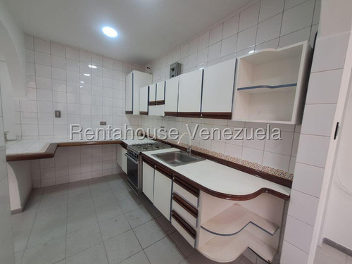 En Venta Apartamento En El Paraiso. Cod Flex: 25-22717