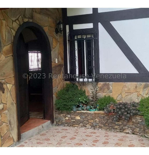 Casa Cabaña En Venta Terreno 7261m2 Negocio Estef 23-22212