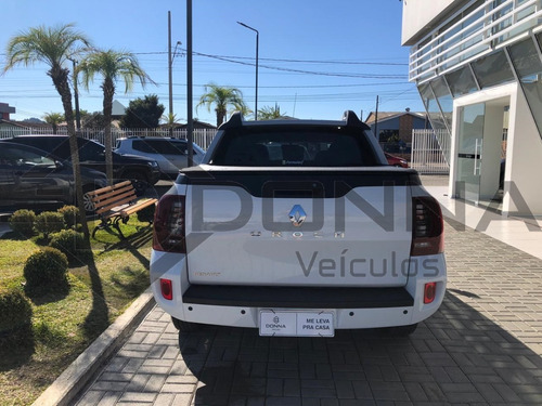 Renault Duster Oroch - 2016/2017 2.0 16v Flex Dynamique 4p