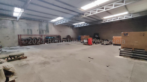 Jip 25-15197. Rent-a-house Vende Excelente Galpón Industrial De 3719 Mts2, Con Áreas De Galpón, Carga Y Descarga, Despacho, Deposito Y Área De Vigilancia. Zona Industrial Campo Alegre, Cagua
