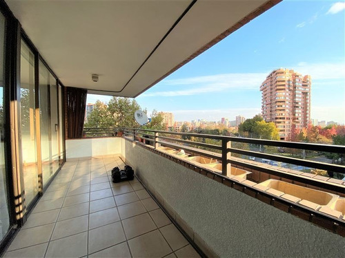 Departamento En Venta De 3 Dorm. En Las Condes