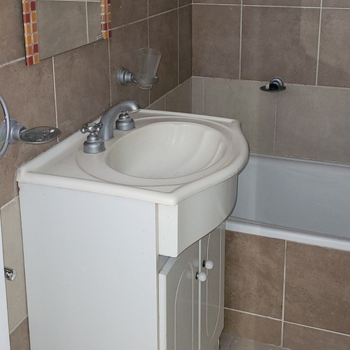 Departamento Monoambiente En Venta, La Plata, Casco Urbano, Zona Parque San Martín. 38 M2. Amplio Y Luminoso