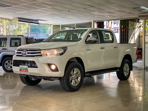Toyota Hilux 2.7 4x4