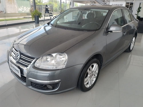 Volkswagen Vento 2.5 Advance 170cv