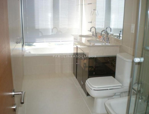 Alquiler Temporario De Apartamento 3 Dormitorios En Season Tower, Punta Del Este-ref:280