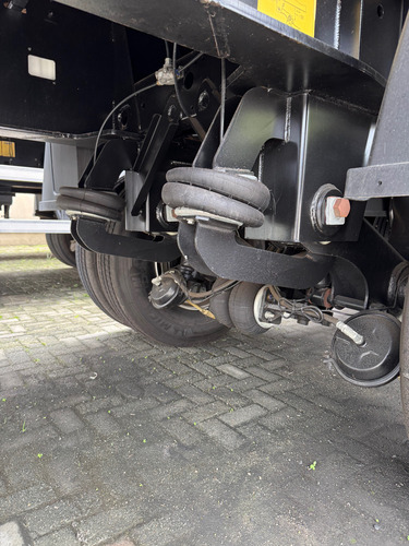 Carreta 4 Eixos Graneleiro 2024 Com Pneus Semi Novos