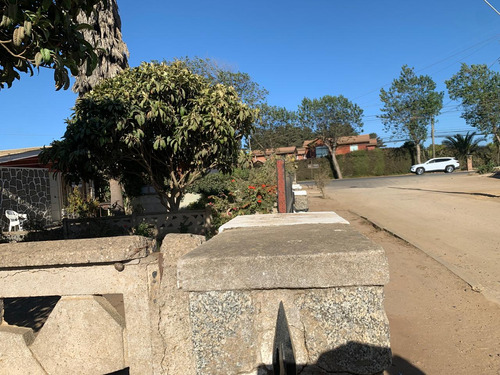 En Venta, Sitio Con Dos Cabañas En El Quisco.