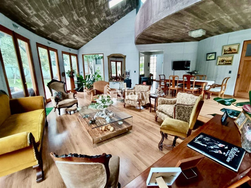 Casa Venta 3 Suites/ 4 B Más Serv./carlos Silva Vildósola