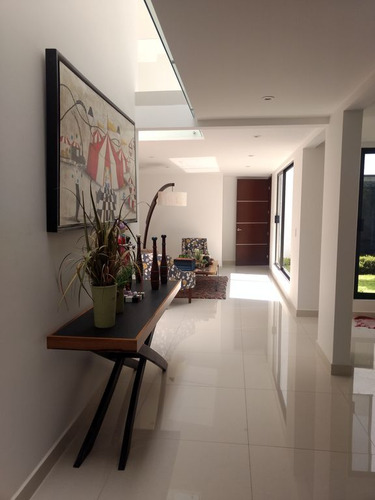 Venta Casa En San Carlos Metepec