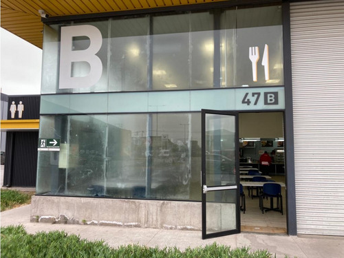 Arriendo Bodega De 2.468 M2 En Miraflores, Renca.