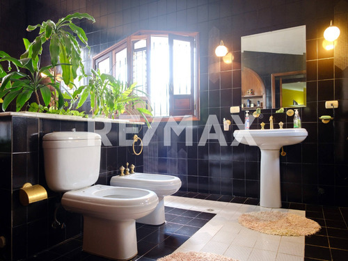 Imagen 4 de 10 de Marlyn Padrón Casas En Colinas De Guataparo Casas En Venta En Valencia
