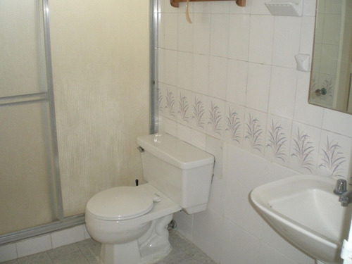 Ms: 24-15132. En Venta Bello Apartamento En Los Naranjos Del Cafetal, A=110m2, 3h, 2b, 1p