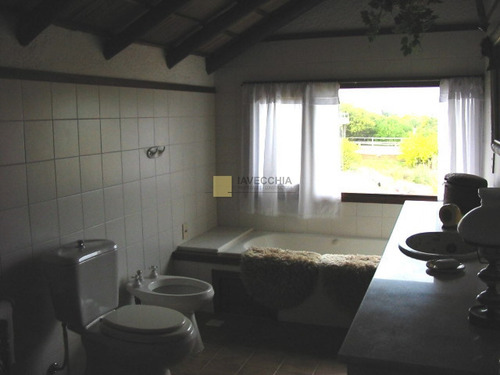Imagen 21 de 28 de Venta De Casa De 3 Dormitorios En El Chorro