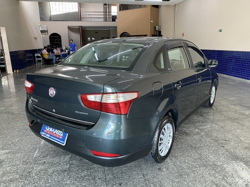 Imagem 8 de 13 de Grand Siena 1.4 Mpi Attractive 8v Flex 4p Manual