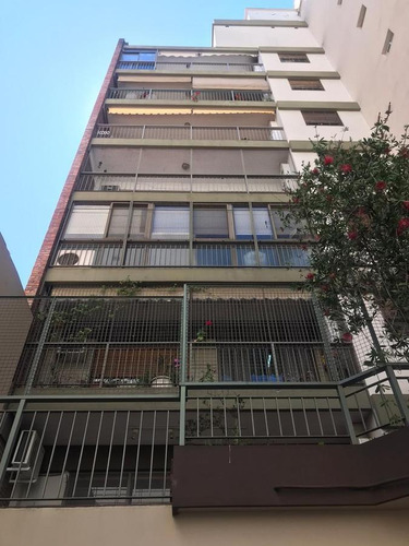Excelente Piso - 5 Amb. Dep. 4 Baños 2 Balcones 2 Cocheras Baulera. - Belgrano.
